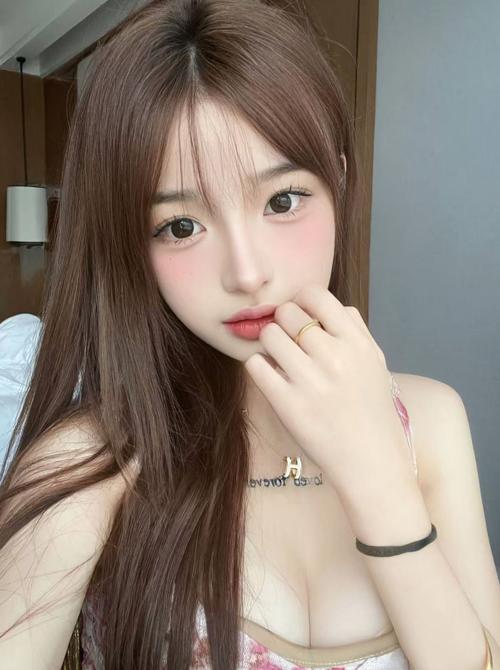 【长沙】超级粉嫩小穴越插越舒服