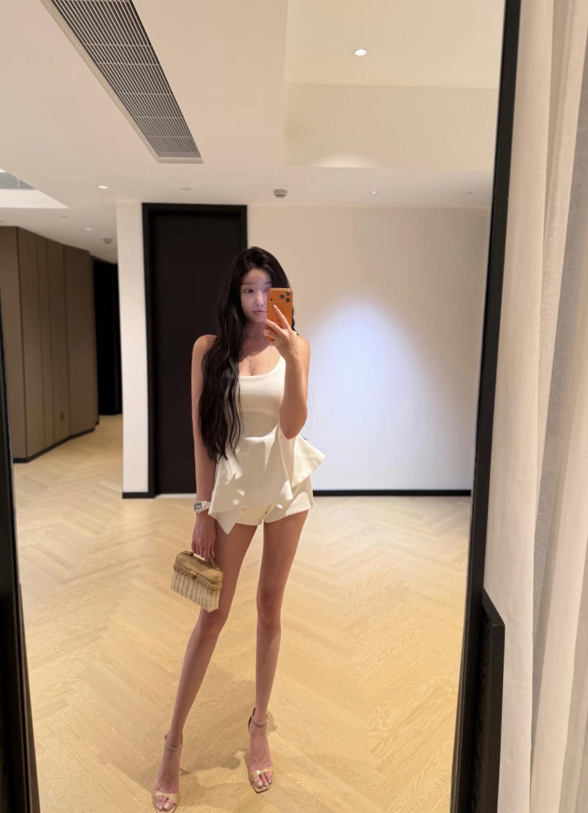6B0EC23BC6B5EEC1BAFD2BC24F7BCB91.jpg